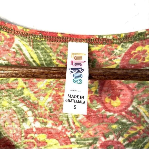 LulaRoe Classic T Shirt Size S - Picture 4 of 5